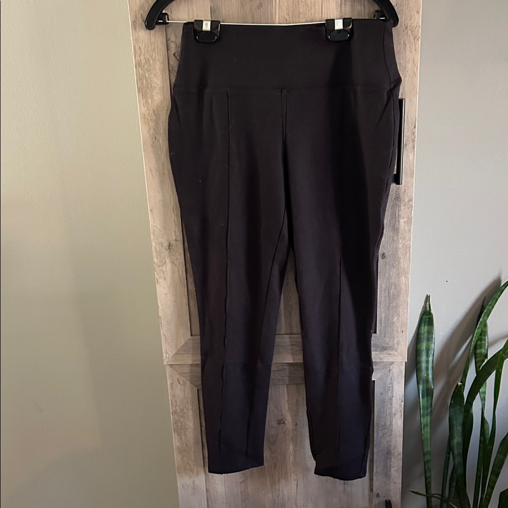 Apt 9 black pin-tick slimming ponte pants